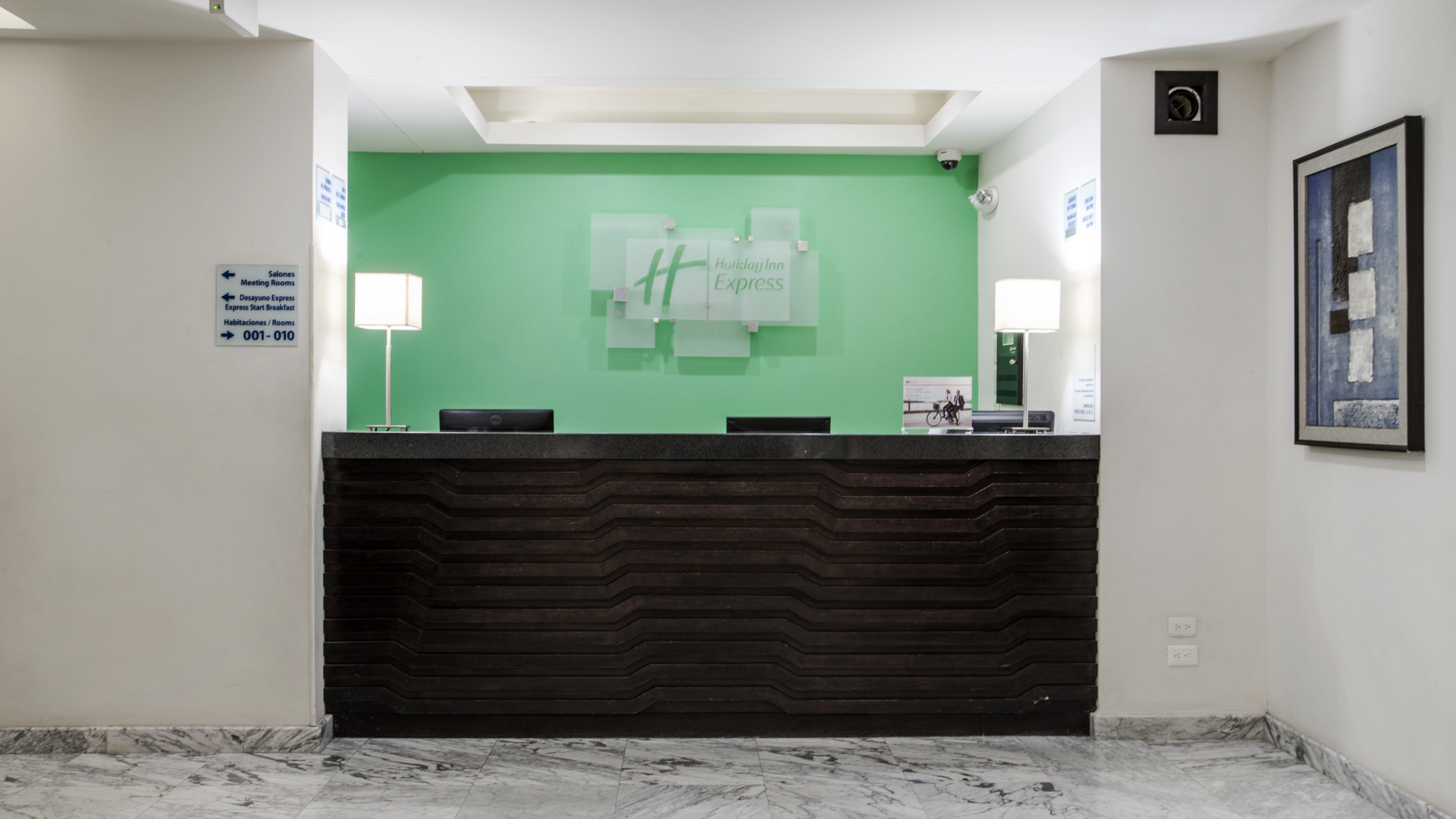 ฮอลิเดย์อินน์ เอ็กซ์เพรส ไกวมัส Guaymas ภายนอก รูปภาพ Holiday Inn Express lobby