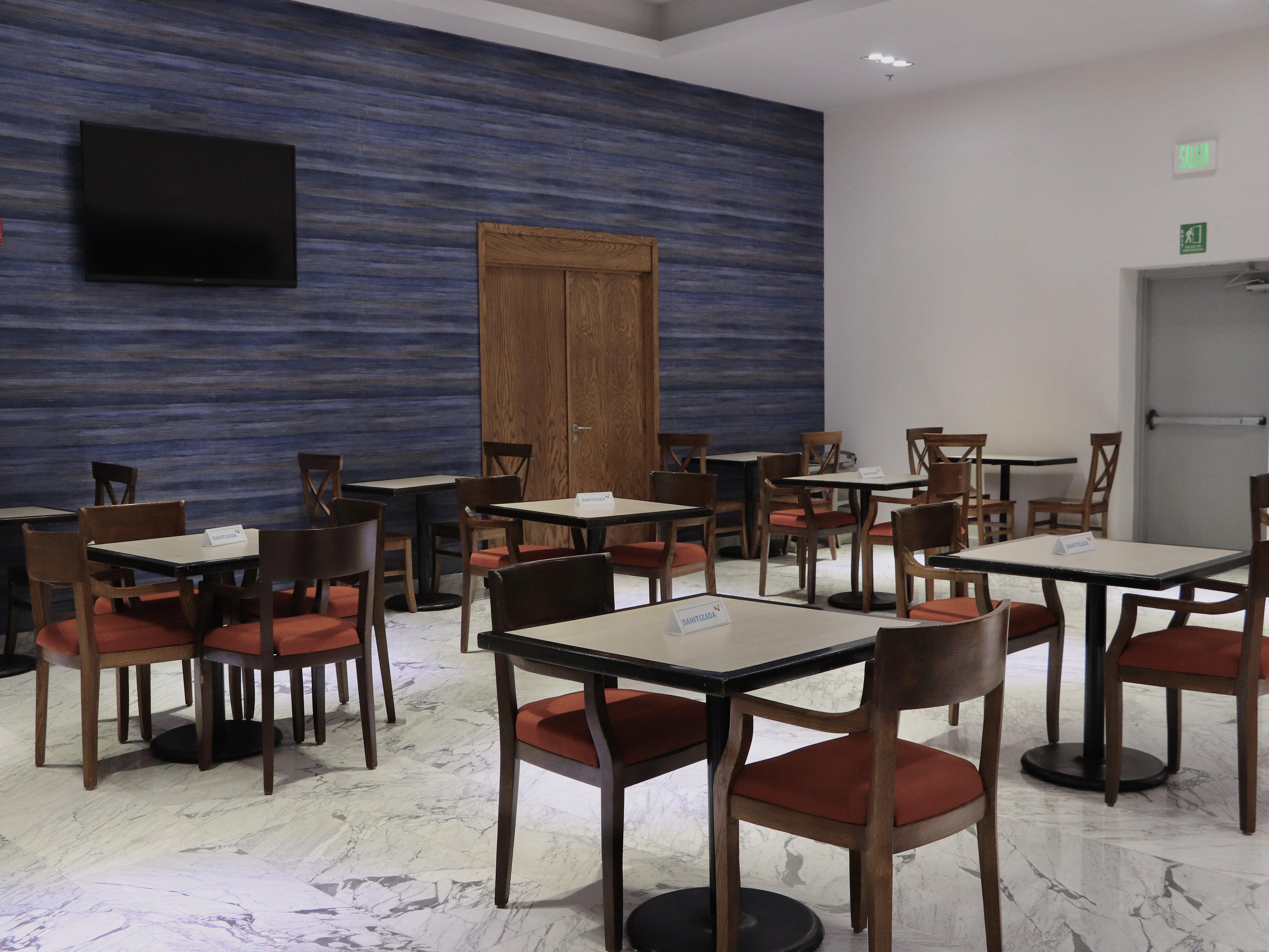 ฮอลิเดย์อินน์ เอ็กซ์เพรส ไกวมัส Guaymas ภายนอก รูปภาพ The dining room at the hotel