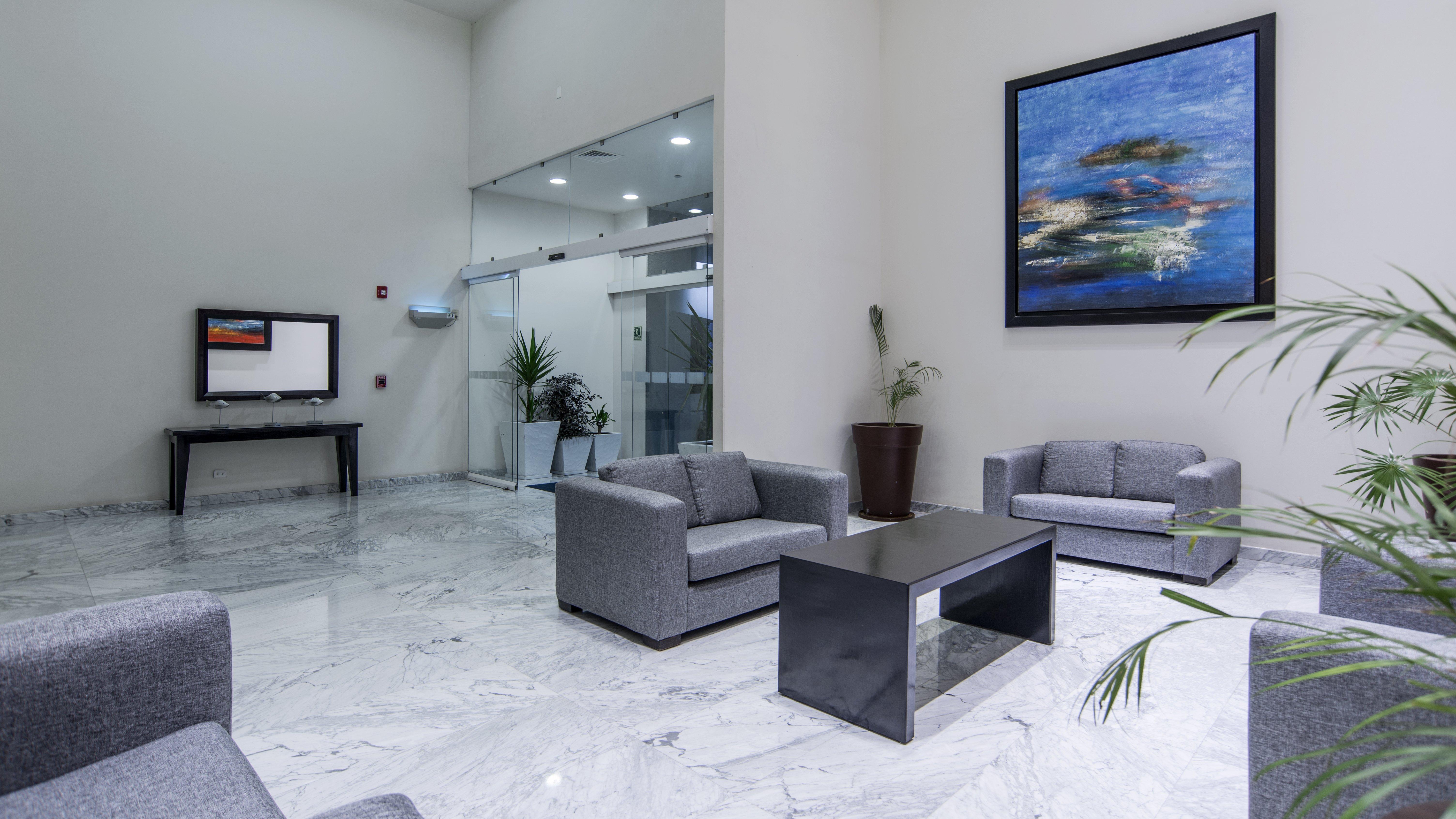 ฮอลิเดย์อินน์ เอ็กซ์เพรส ไกวมัส Guaymas ภายนอก รูปภาพ Interior of the hotel